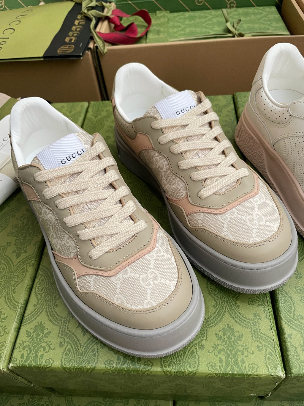 GG 26 Sneaker Beige Gray Canvas Calfskin 632890