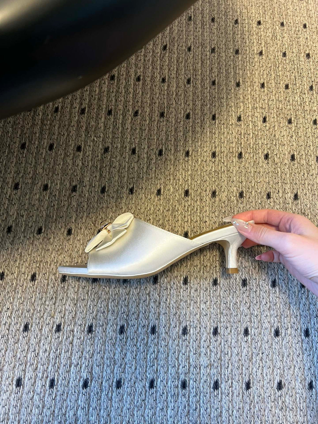 CC 26s High-Heeled Slides 60 White Satin Cowhide 627181