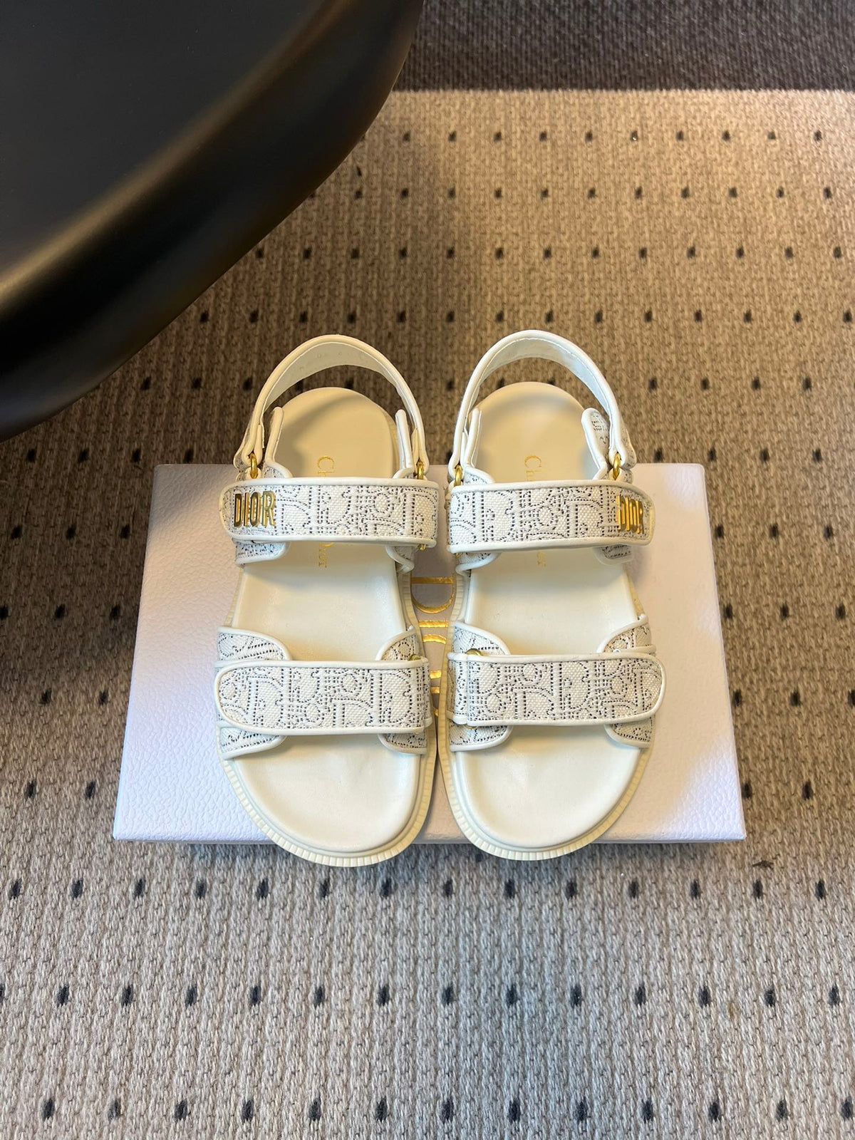 CD 26 Flats Sandals White Beige Sheepskin Embroidered Fabric 621798