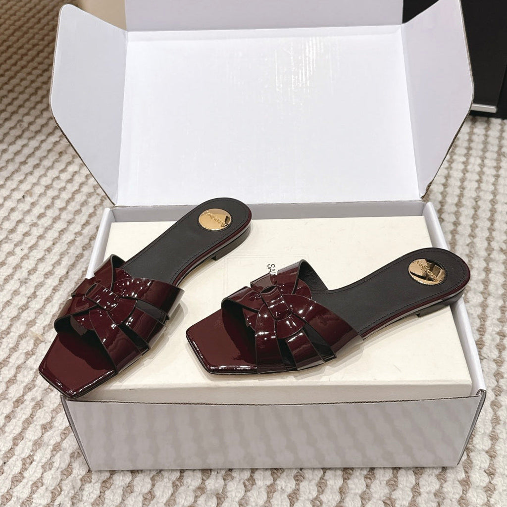 YSL 26ss  Flat Slippers Patent Leather