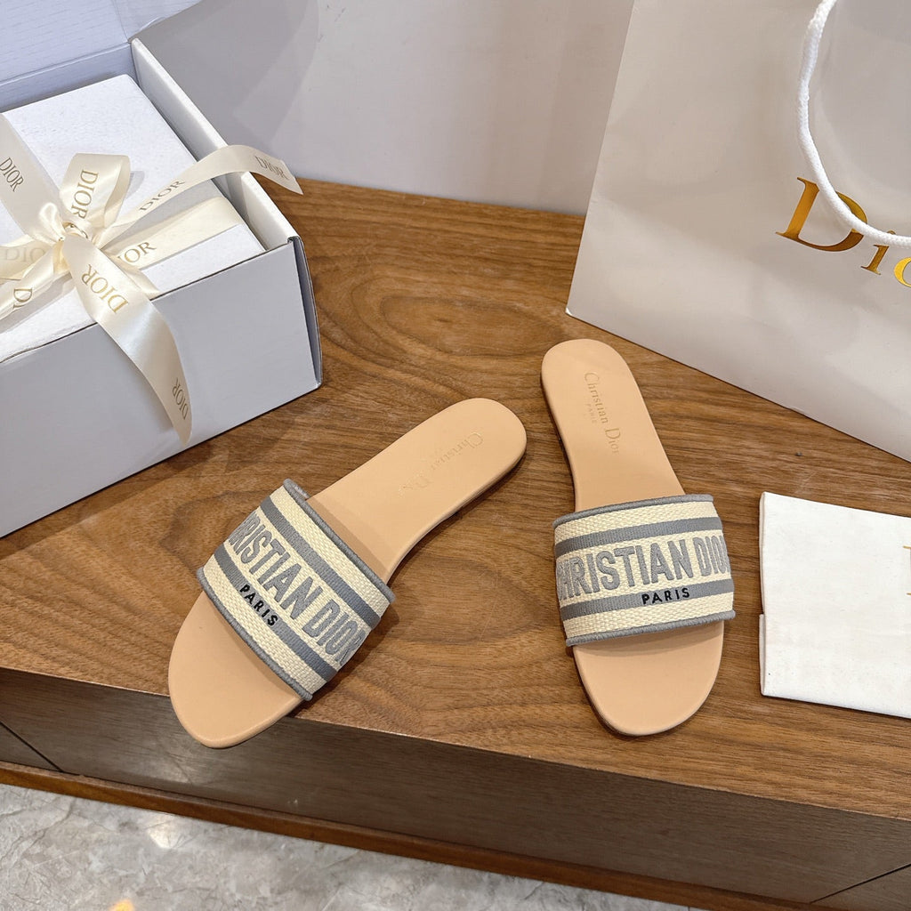 CD 26s Embroidered Sandals Canvas Cowhide 685464