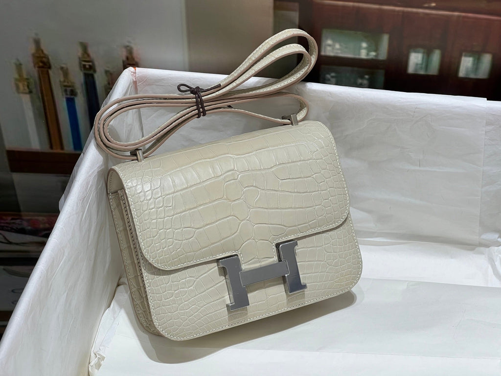High-end Hermes 2026 Constance Bag 19cm Crocodile Leather