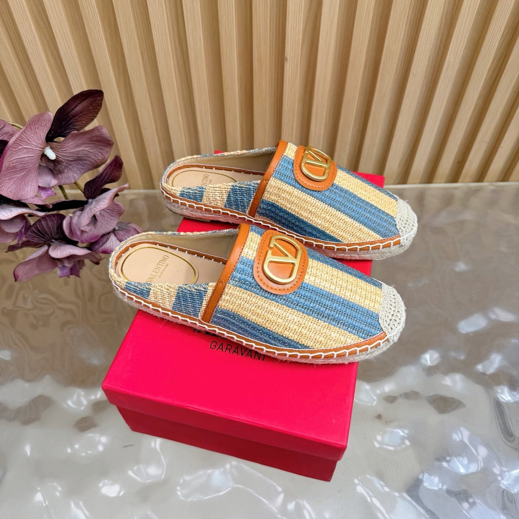 VT Garavani 26s Mule Woven Raffia 702263