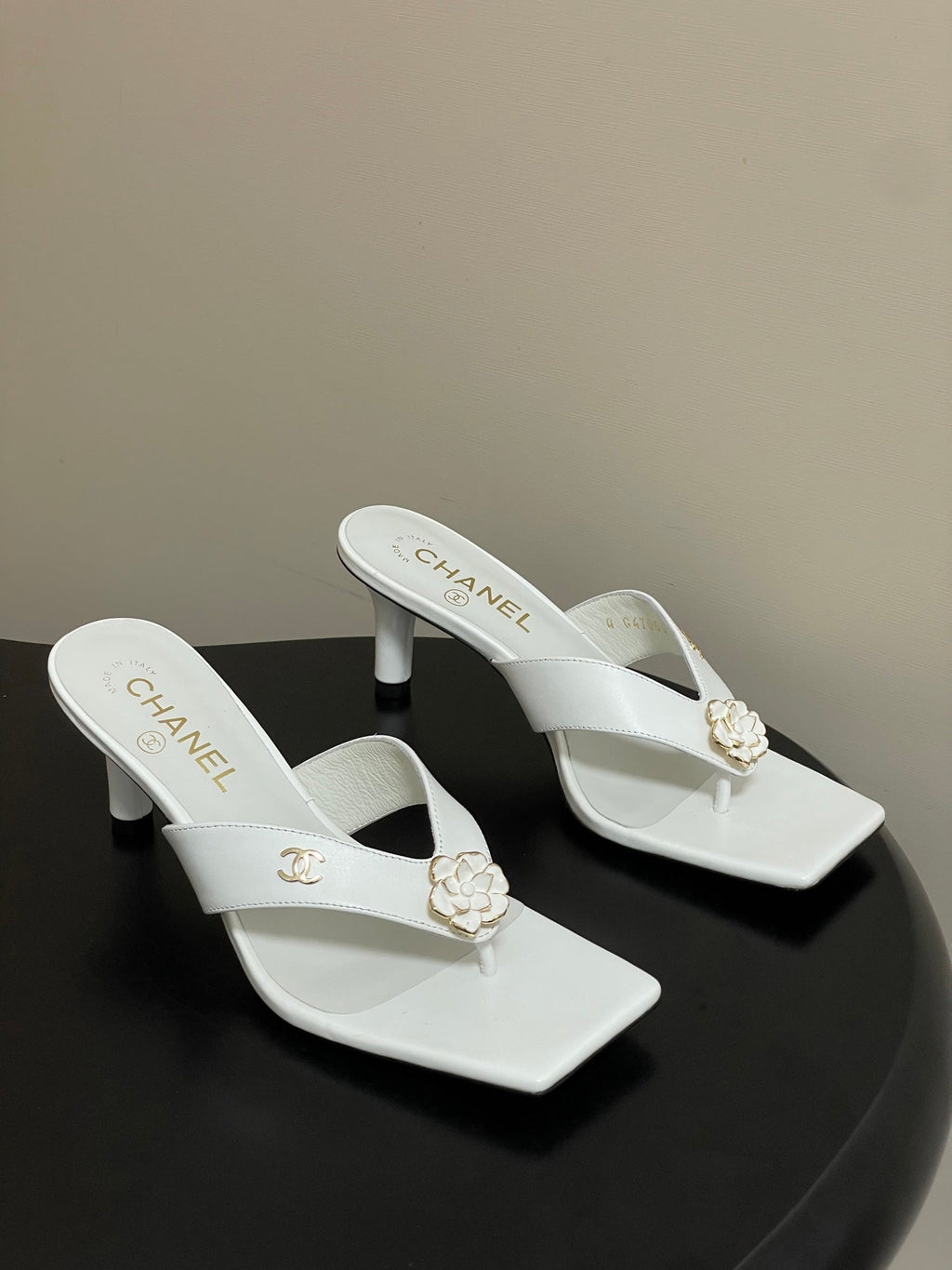 Chanel 2026 Square Toe Slingback Sandals Cowhide Sheepskin 834729