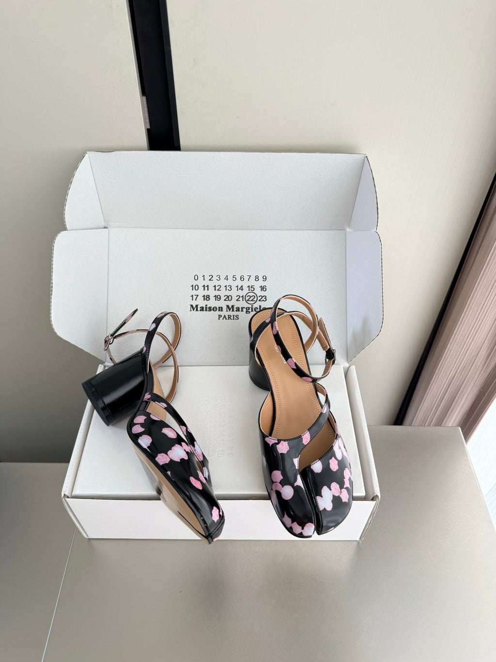Maison Margiela 2026 Open-Toe Sandals Leather 929716