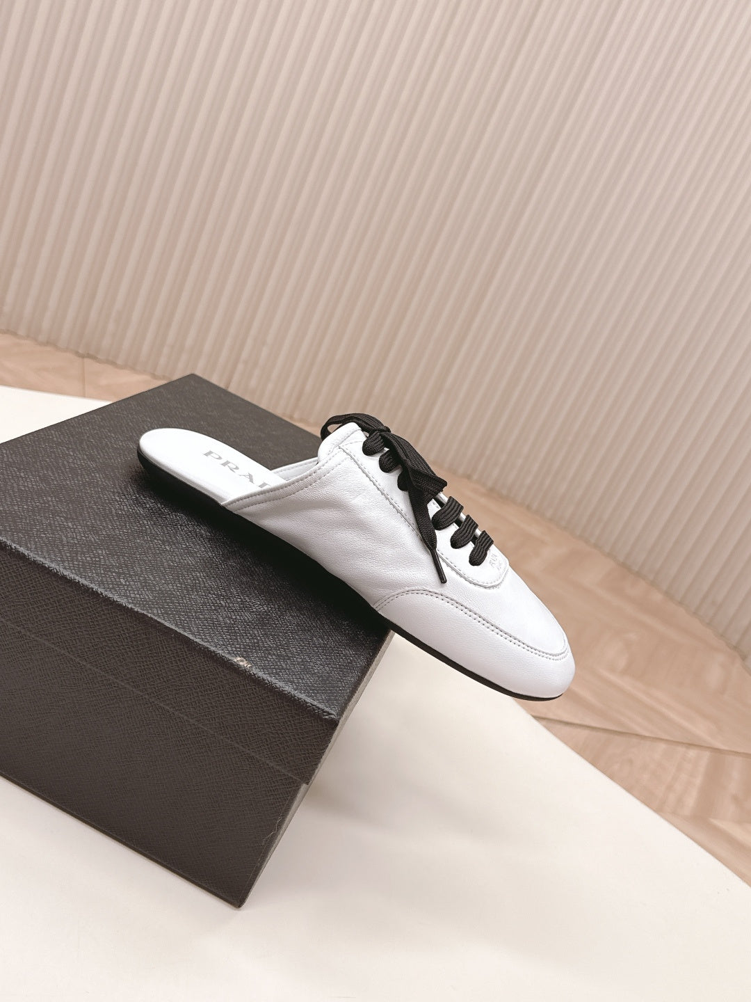 PRA 26S Mule Sneaker White Sheepskin 600617