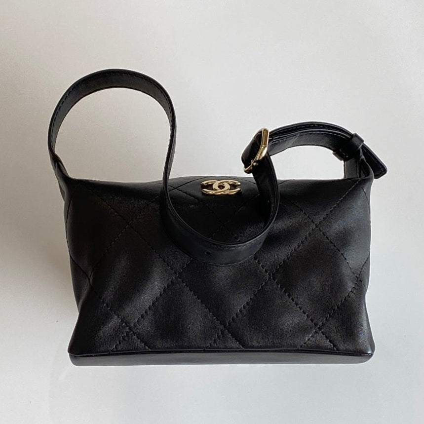 Chanel 2026 Hippie Hobo Bag 23cm Black Sheepskin