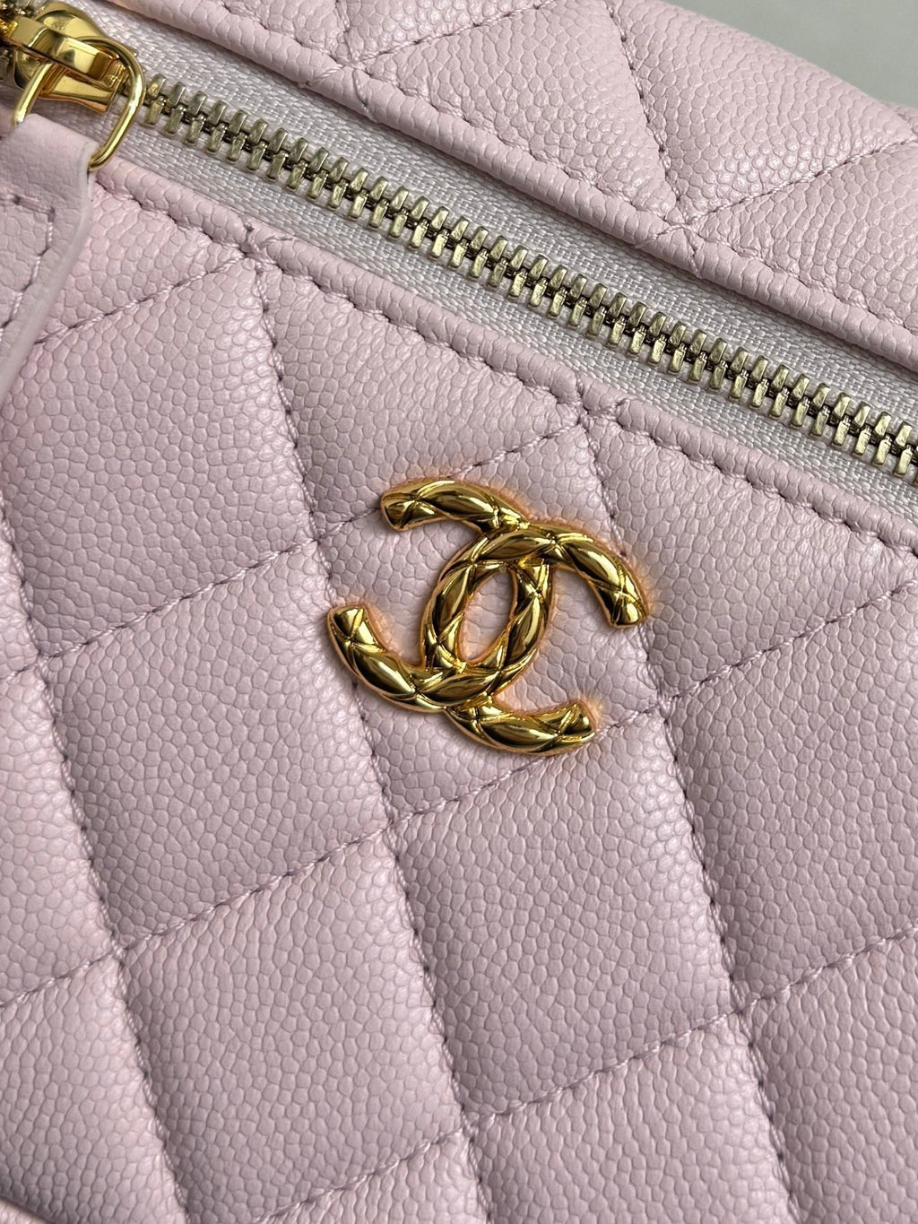 Chanel 2026 Vanity Bag 19cm Pink Quilted Lambskin With Gold Hardware