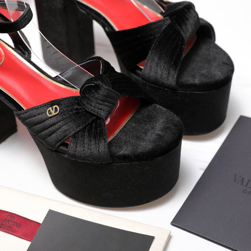 Valentino 2026 Garavani Crasher 110mm Velvet Platform Sandal Velvet 864497