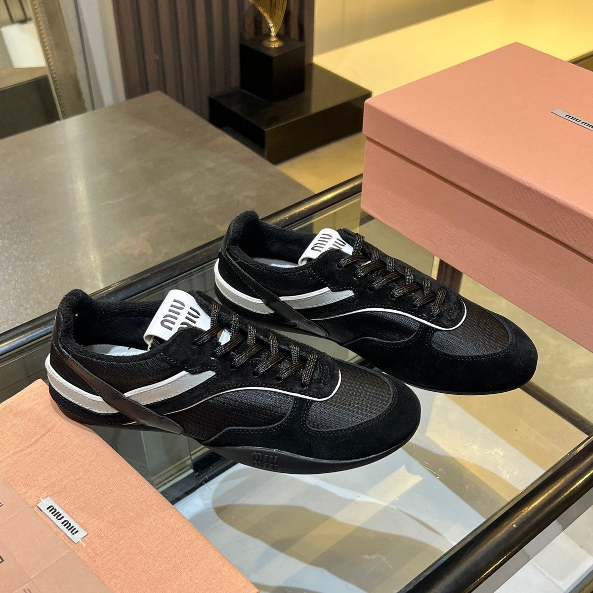 MIU x NB 26ss Sneaker Black Fabric Suede 625658