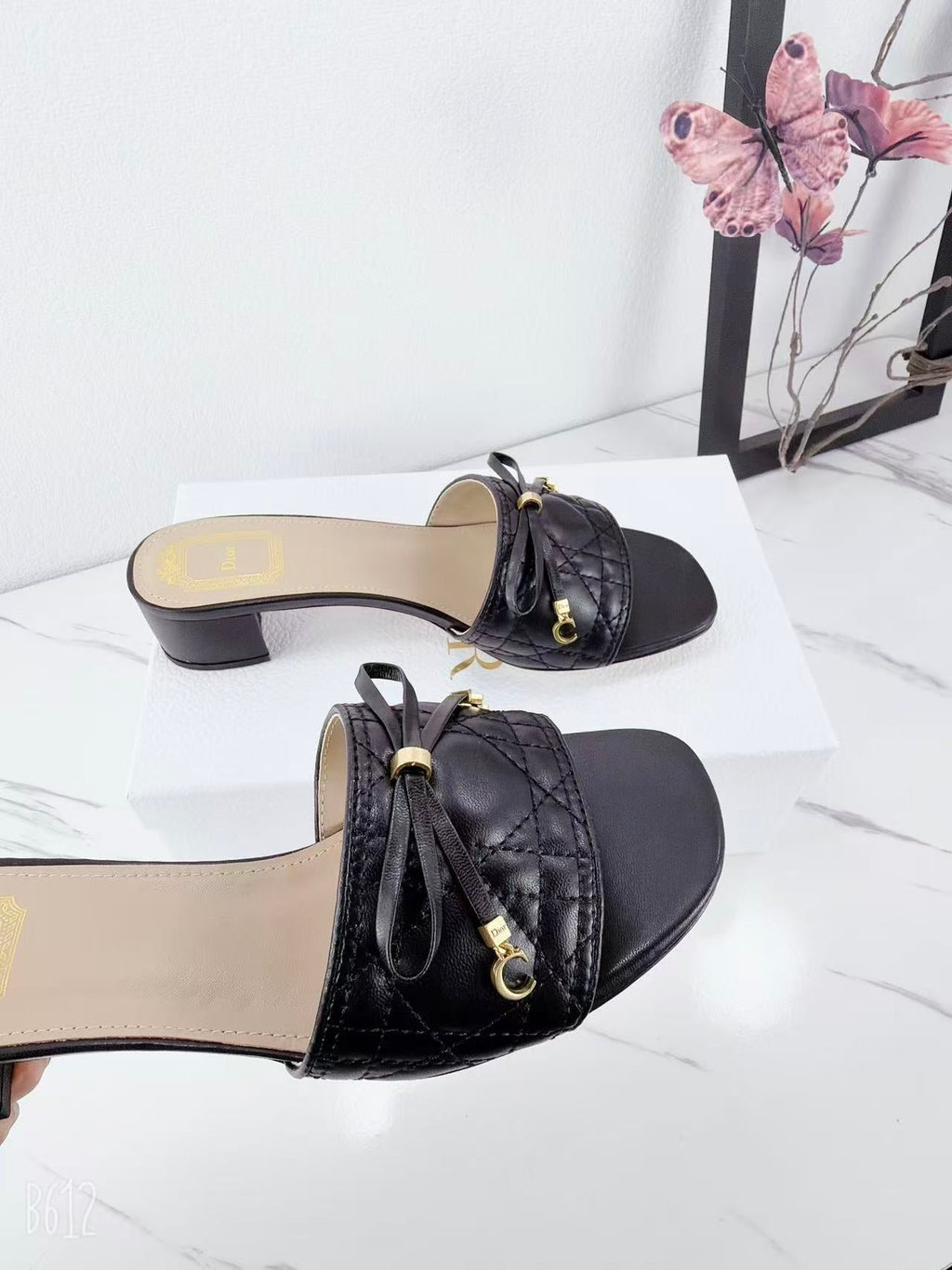 CD 26s Slippers Cowhide