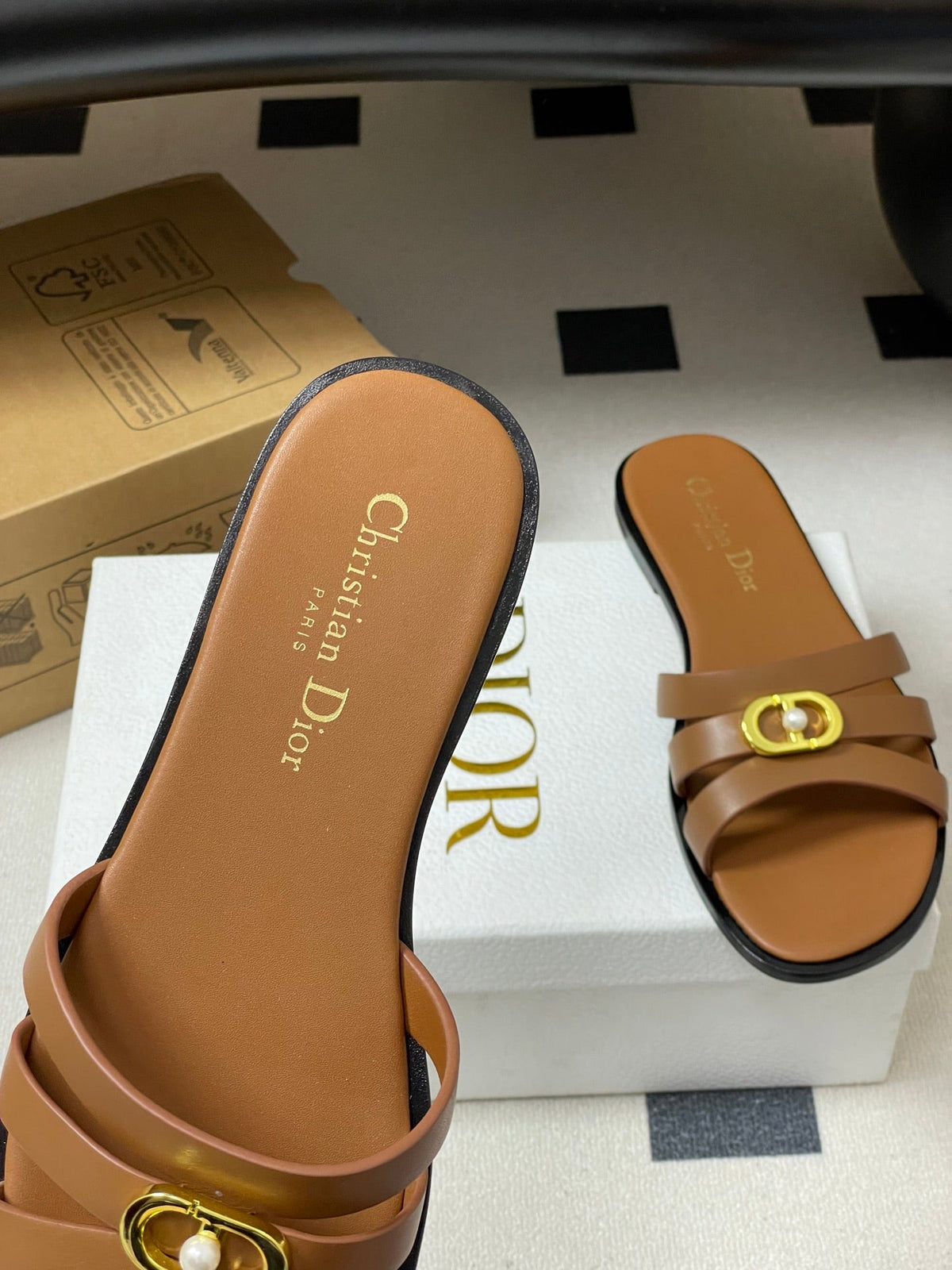 CD 26 Chunky Heel Sandals Tan Leather 593530