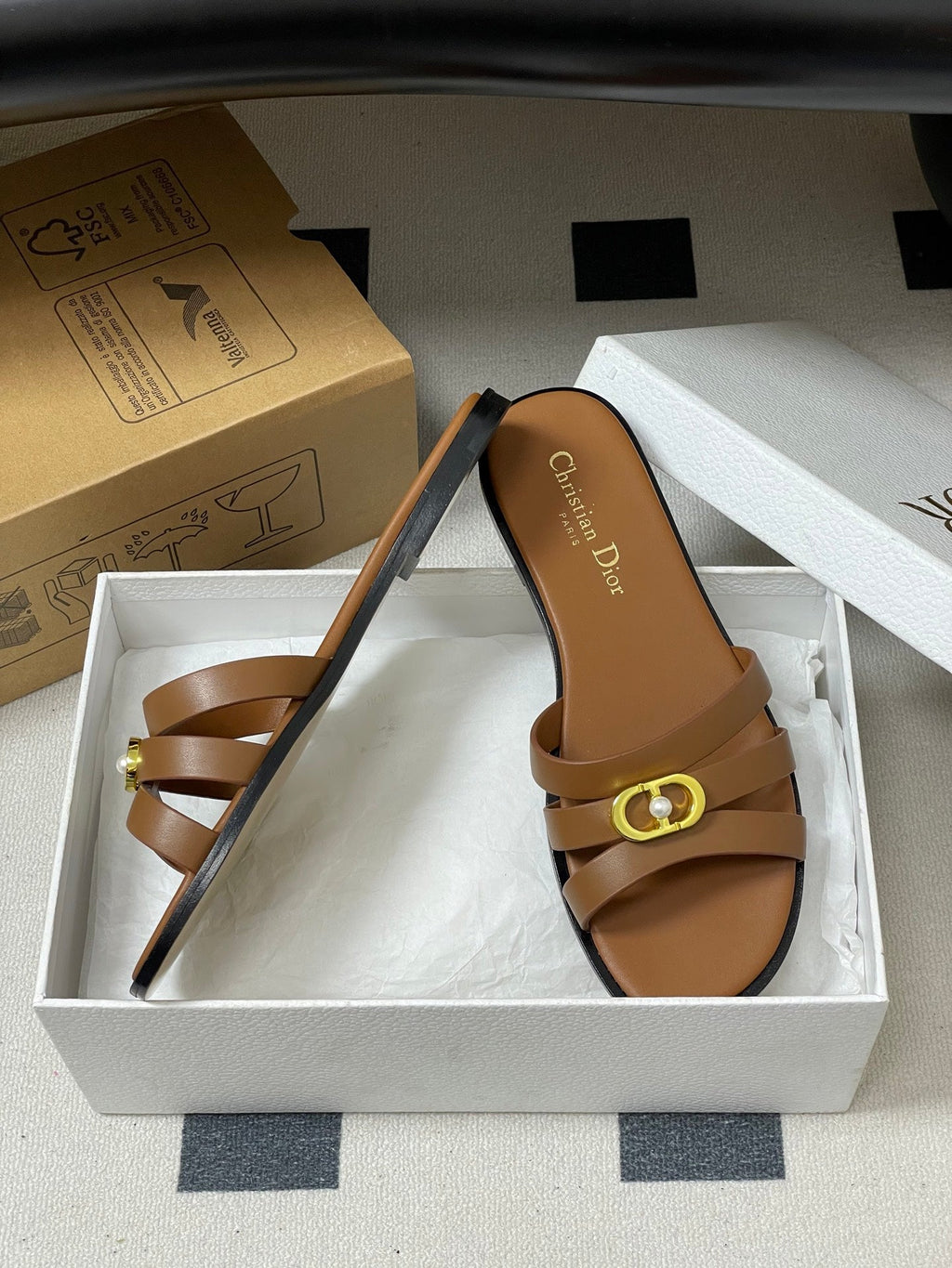 CD 26 Chunky Heel Sandals Tan Leather 593530