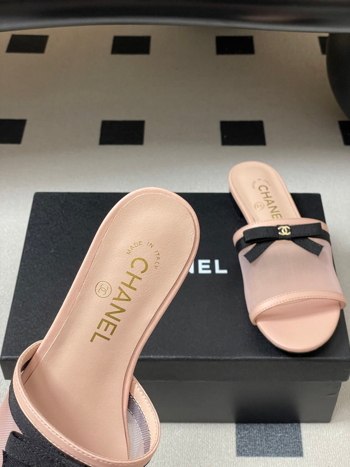 CC 2026 Sandal Bow Mesh Calfskin