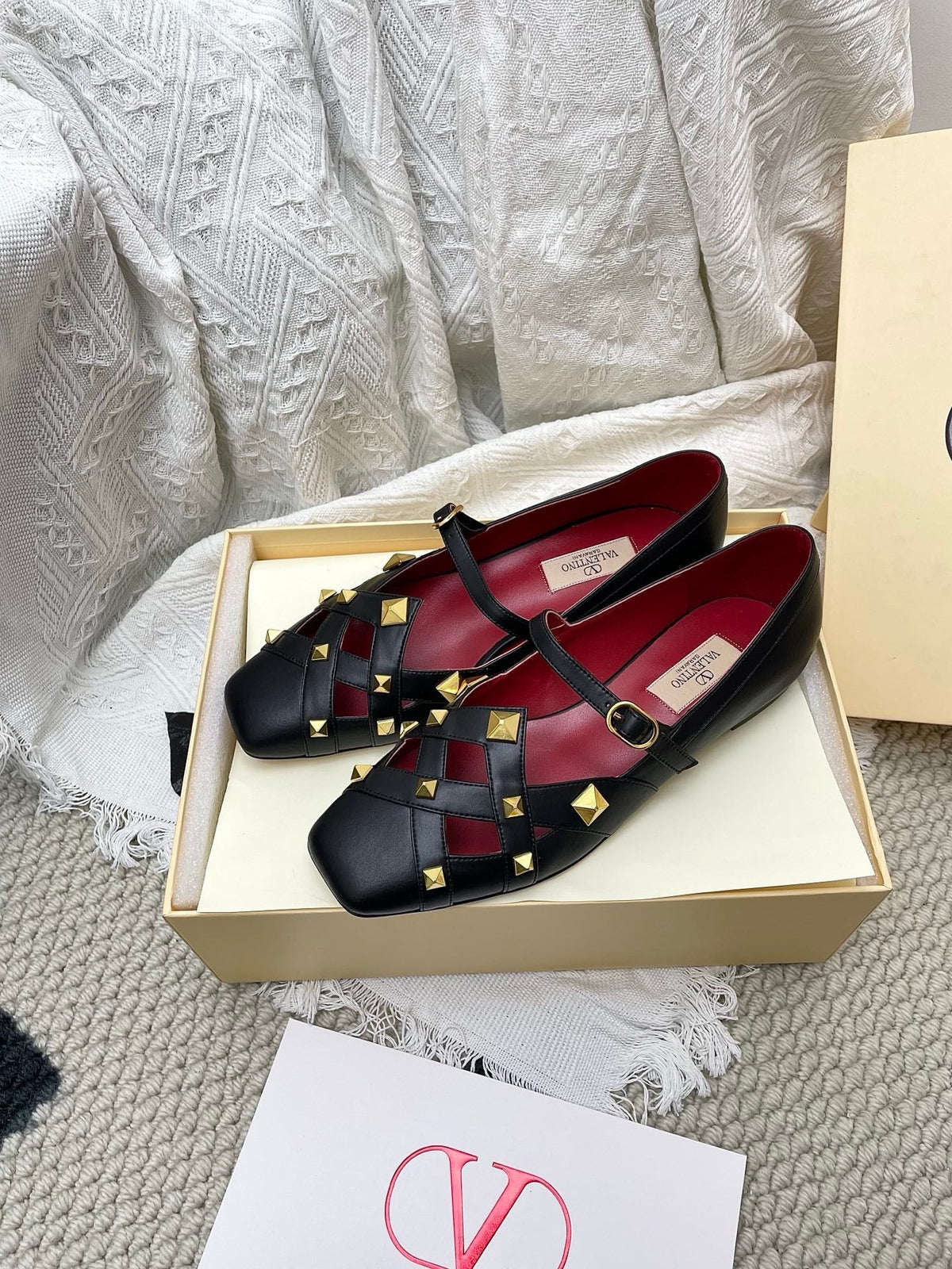 VT 26s Mary Jane Ballet Flats Black Burgundy Lambskin 611366