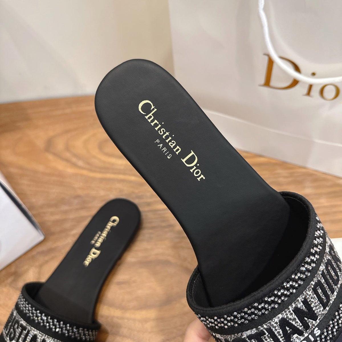 CD 26s Embroidered Sandals Black Canvas Leather 685617