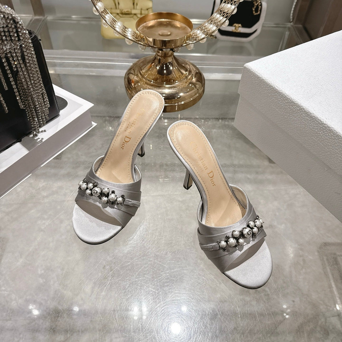 CD 26 High-Heeled Mules 85mm Pearl Gray Leather 592247