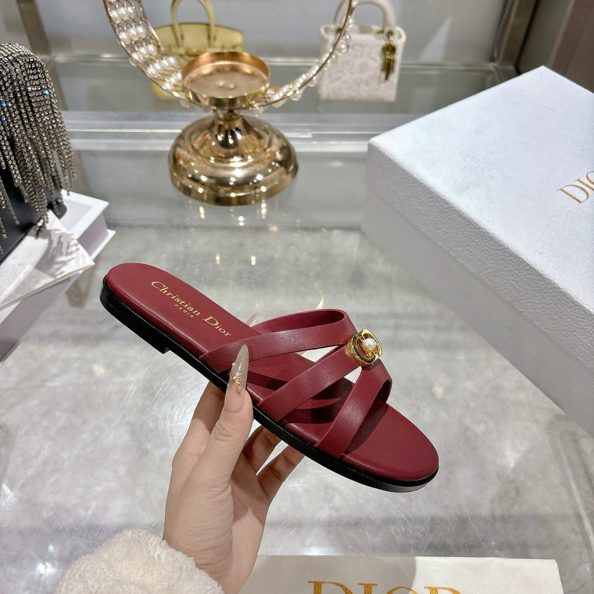 CD 26 Flat Sandals Dark Red Leather 592261
